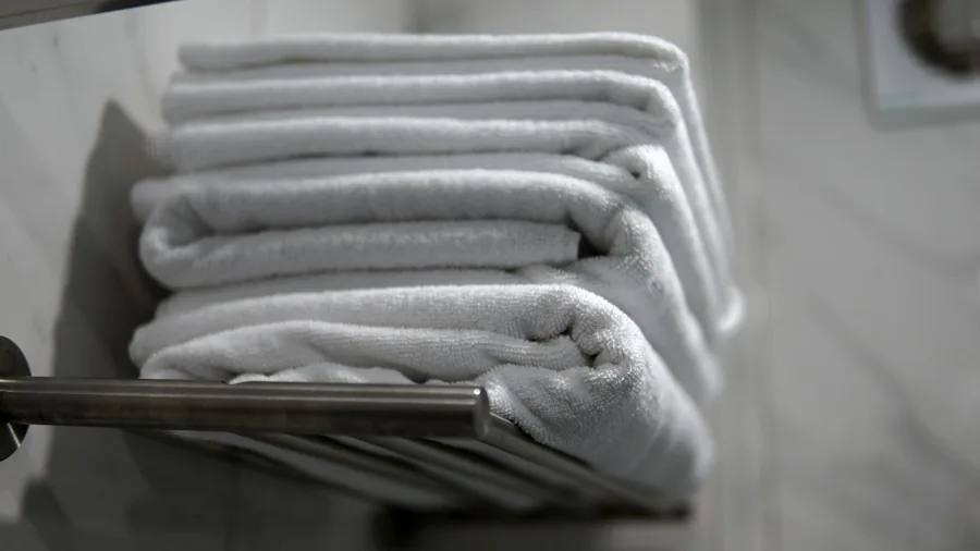 Double Rod Shower Curtain Solution Gains Traction: What Bathroom Shoppers Need to Know 2 bathroom towel hanging organization