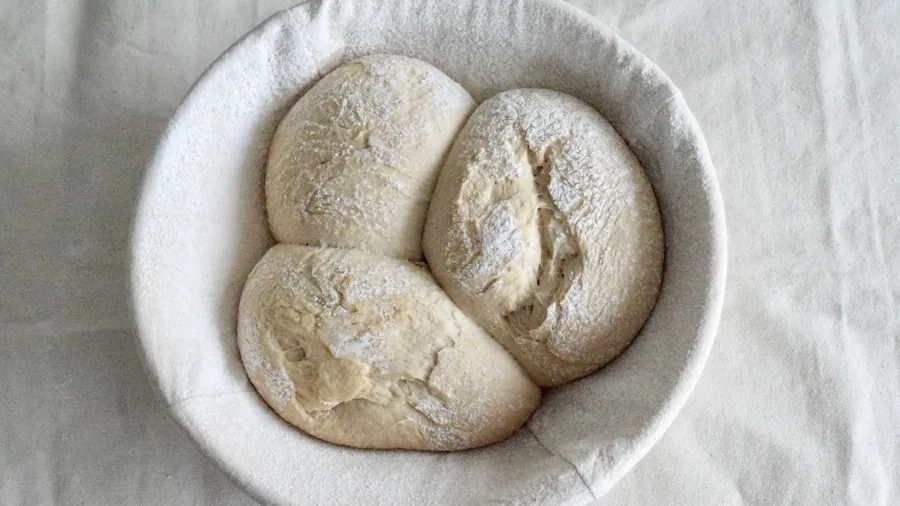Mixing Bowl Materials Explained: What Each Type Does Best in Your Kitchen 3 ceramic bowl bread dough proofing