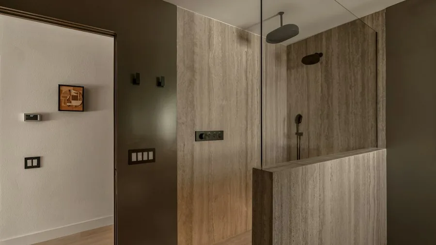 Textured Shower Curtain Liners Gain Ground as Stylish Alternative to Boring Clear Designs 2 clean bathroom vanity and shower area