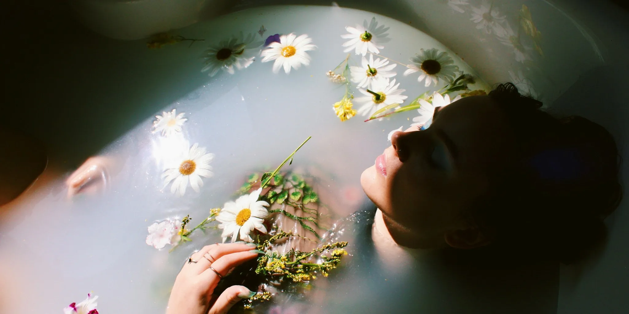 Bathtub Stain Removal at Home: What Every Shopper Should Know