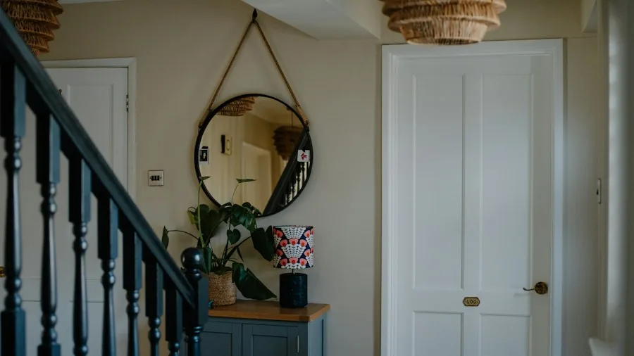 entryway console lamp styling decor