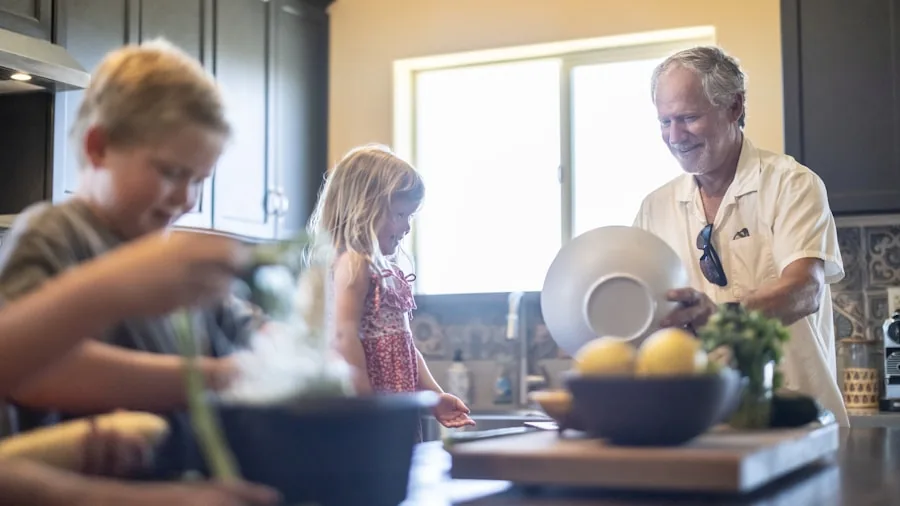 family home kitchen cooking fumes