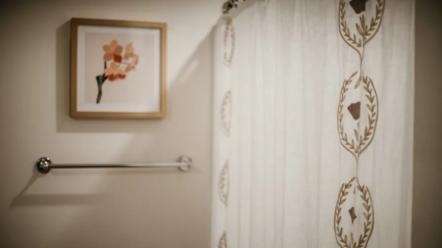Bathroom Wall Murals Beat Framed Pictures: What Shoppers Should Know 2 framed artwork bathroom moisture damage