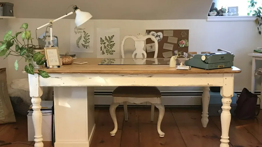 Kitchen Design Shift Away from Islands: What Shoppers Need to Know 2 freestanding kitchen table workspace