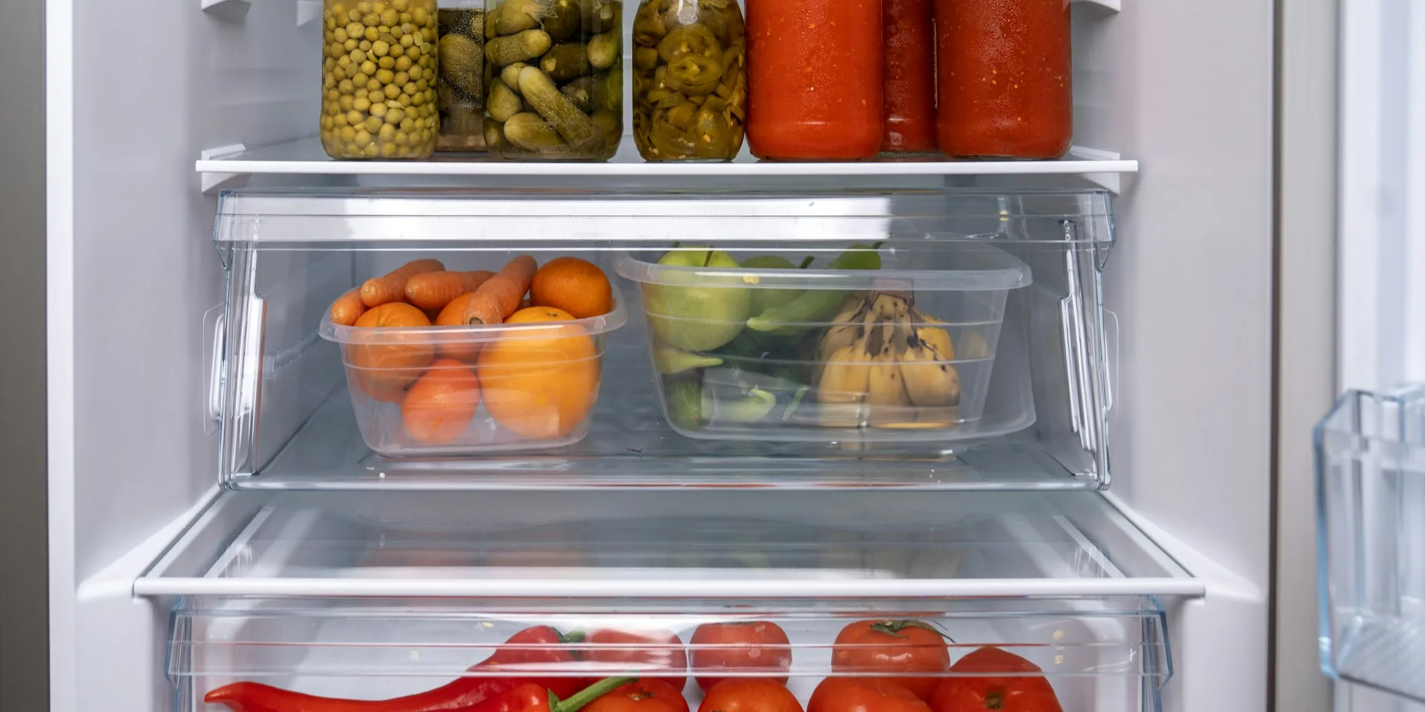 Magnetic Rods Turn Your Fridge into Storage Gold