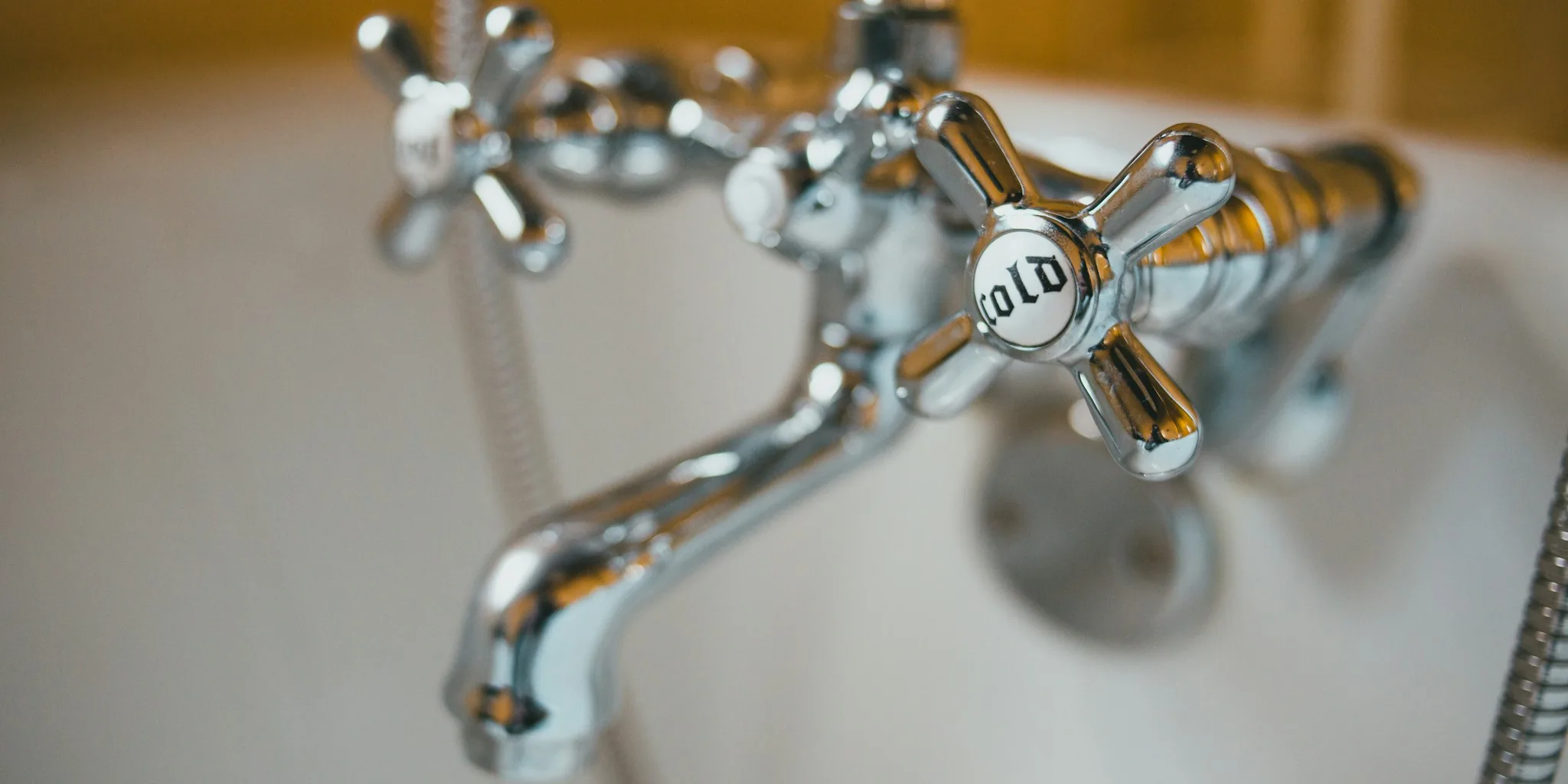 Expert-Approved Bathroom Fixture Brands Help Shoppers Choose the Right Faucets and Finishes