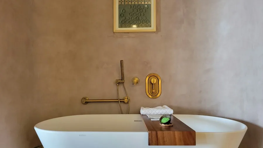 luxury hotel bathroom bathtub details