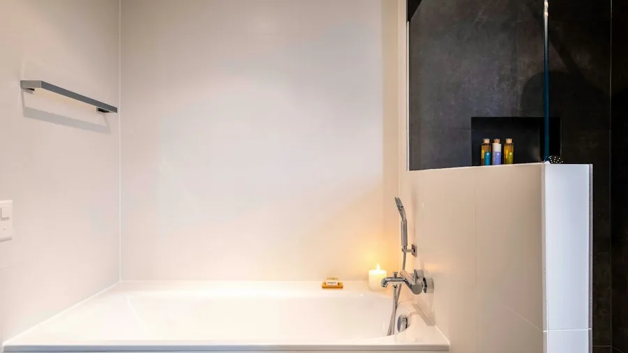 measuring bathtub dimensions precisely