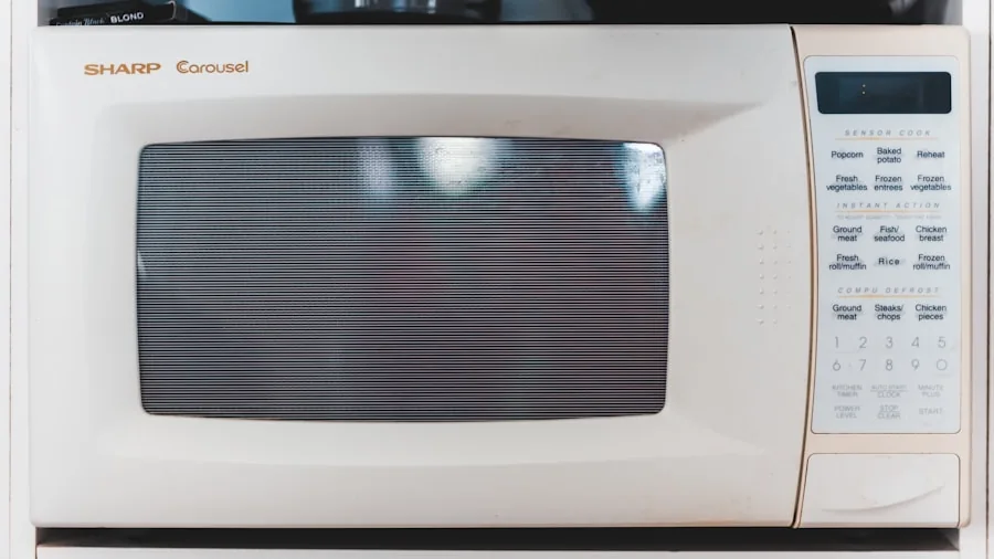 Microwave Meat Defrosting: Expert Tips for Safe Thawing at Home 3 microwave defrost setting