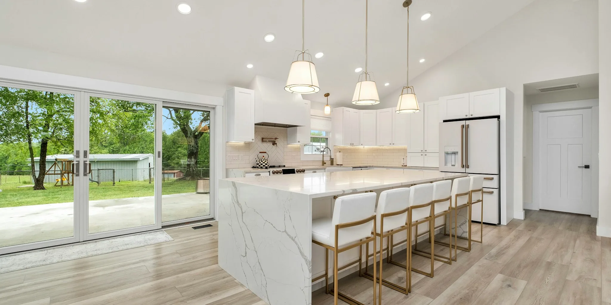Kitchen Islands with Storage: What Buyers Should Know Before Purchasing