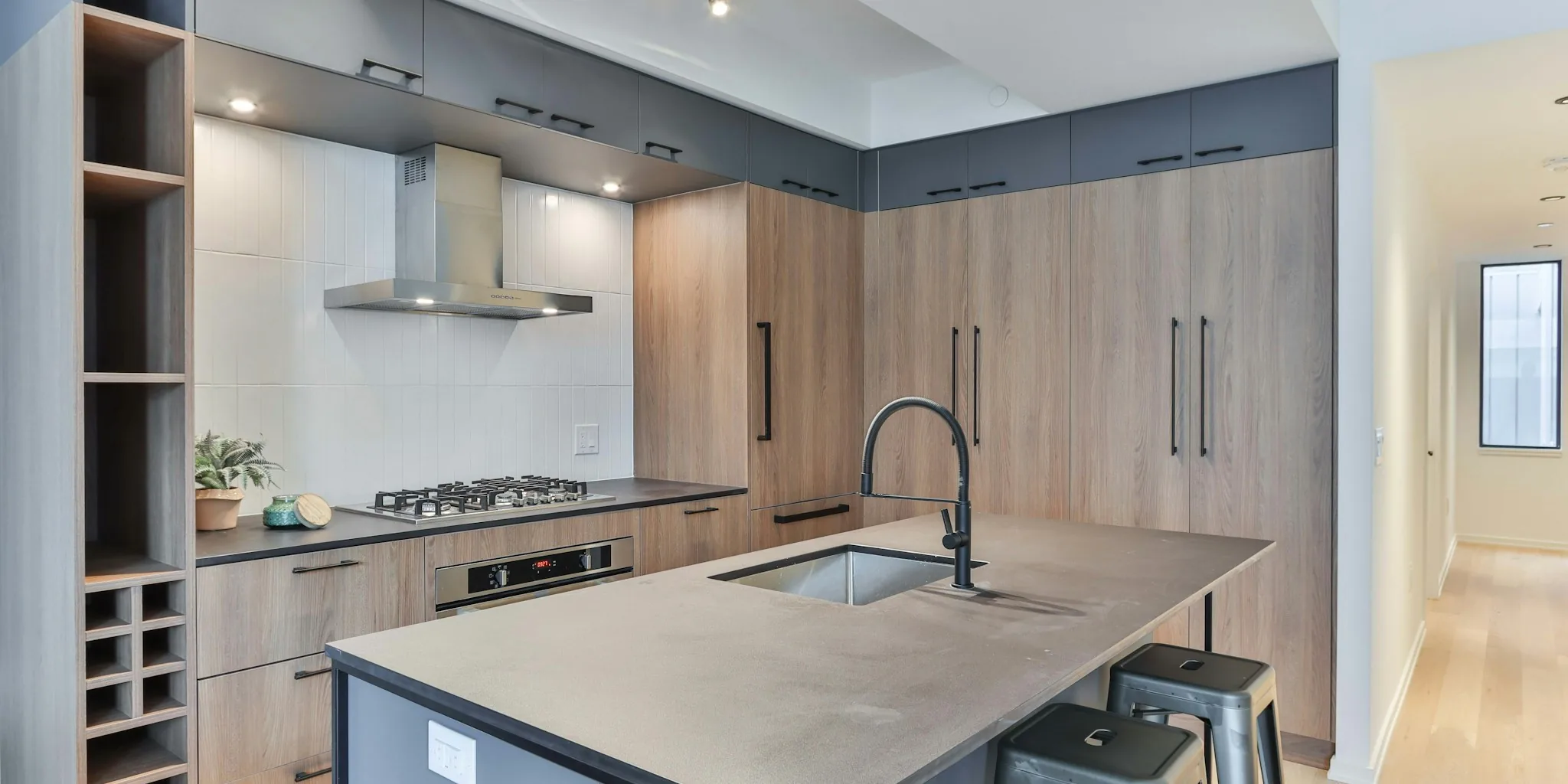 Kitchen Design Shift Away from Islands: What Shoppers Need to Know