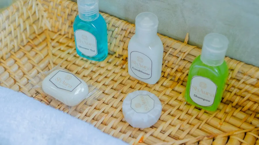 Towel Rack Storage Hack Transforms Bathroom Organization for Renters and Homeowners 3 organized bathroom guest amenities