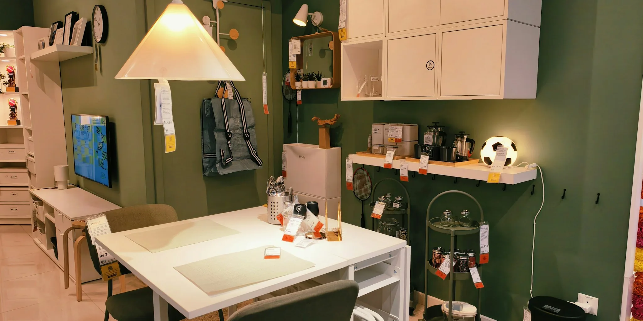 Budget Organizer Set Transforms Kitchen Storage with Dual Tiers and Adjustable Heights