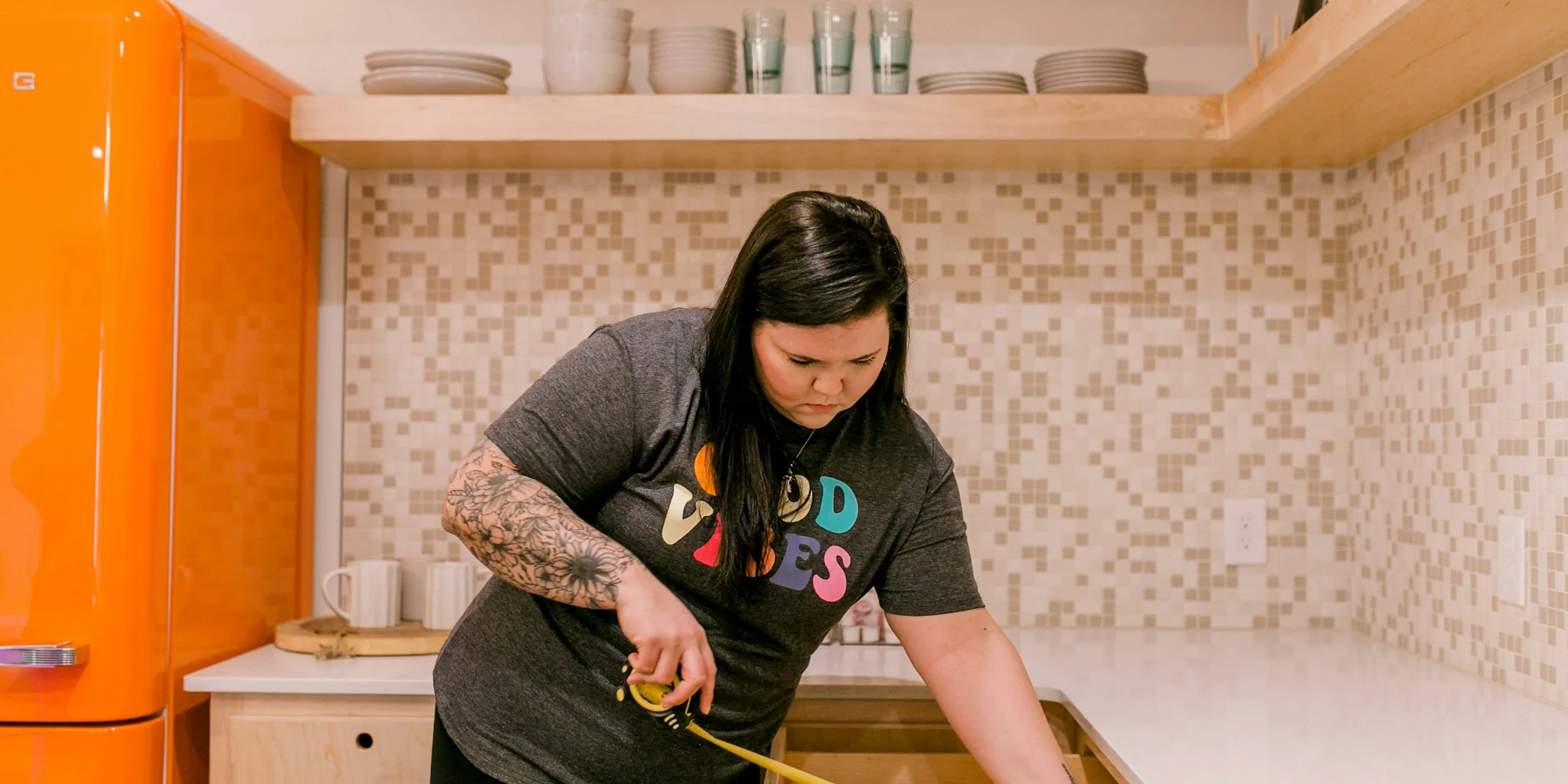 Domino Decluttering Trend Helps Kitchen Shoppers Organize Efficiently