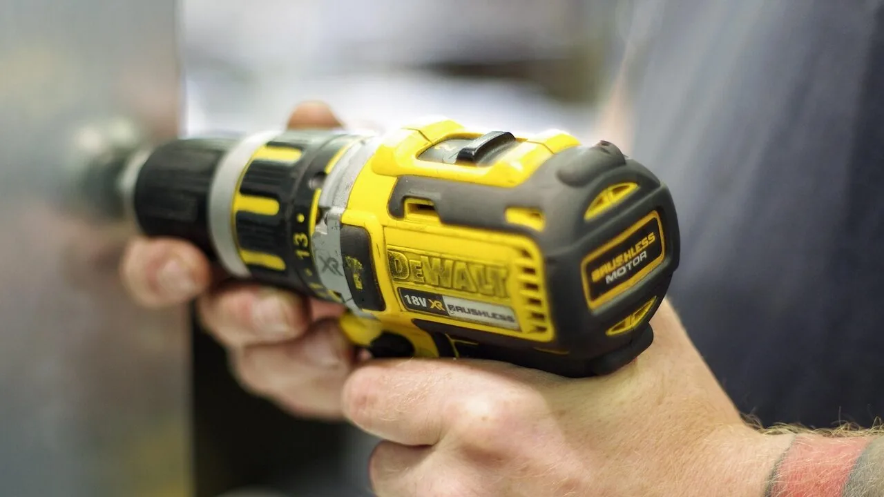 DeWalt XR Tabless Battery: New Power for Your Tools