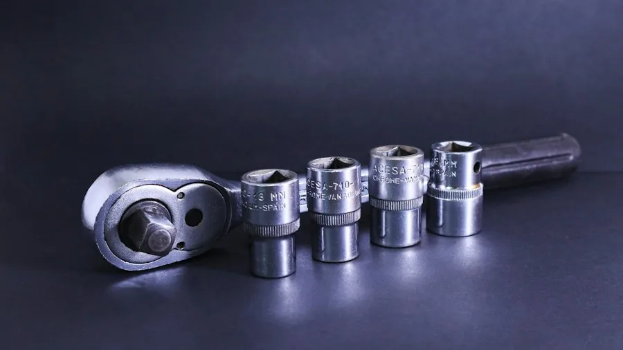 Tekton Launches New Aluminum Handle Bit Screwdriver: What Buyers Should Know 3 ratchet socket torque work