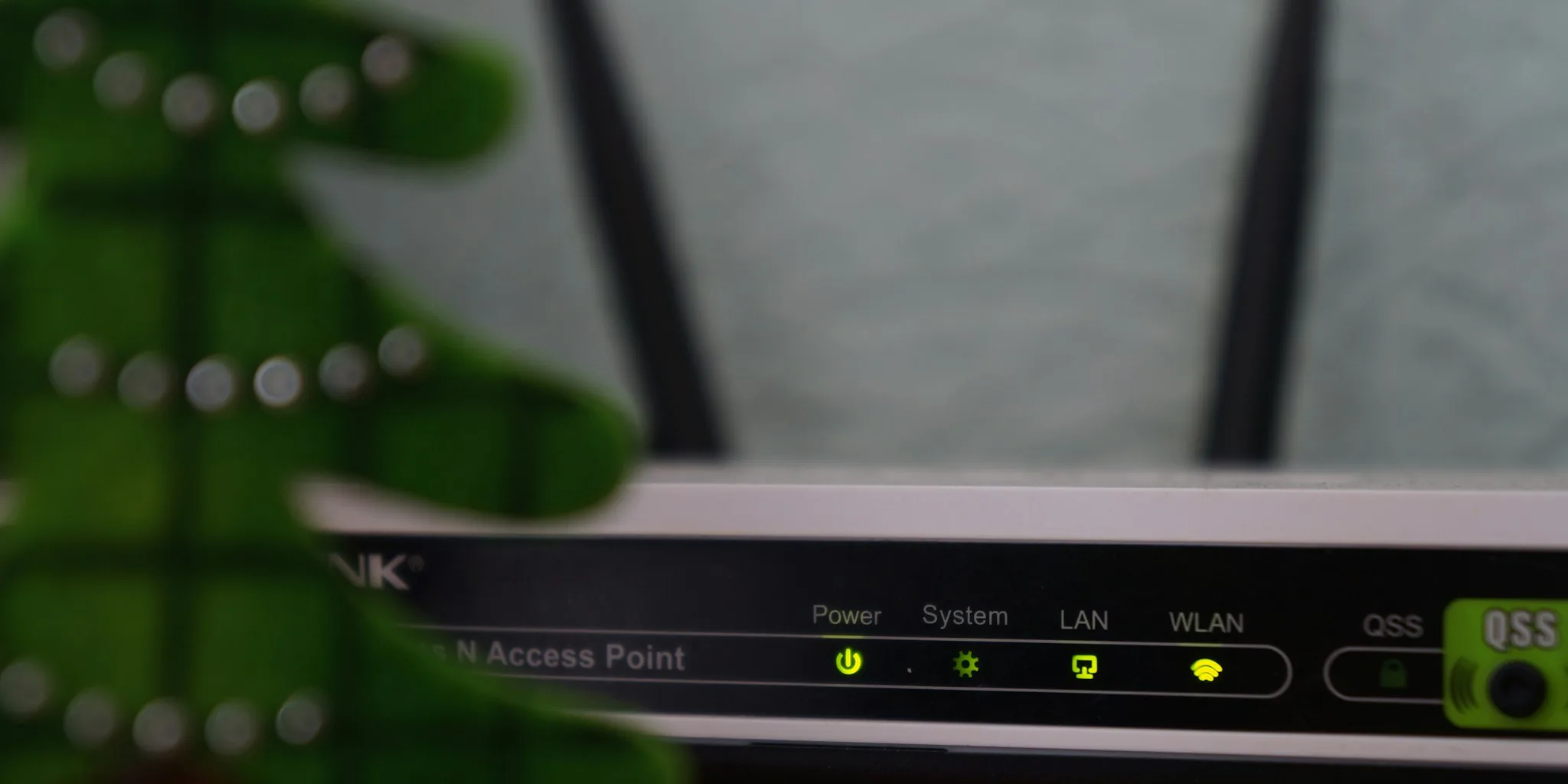 smart home speaker router network