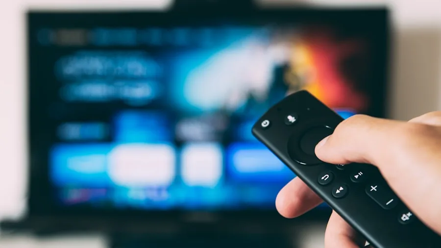 Philips Hue's New Camera Based Screen Sync Changes What Smart Light Shoppers Should Know 2 smart TV entertainment setup