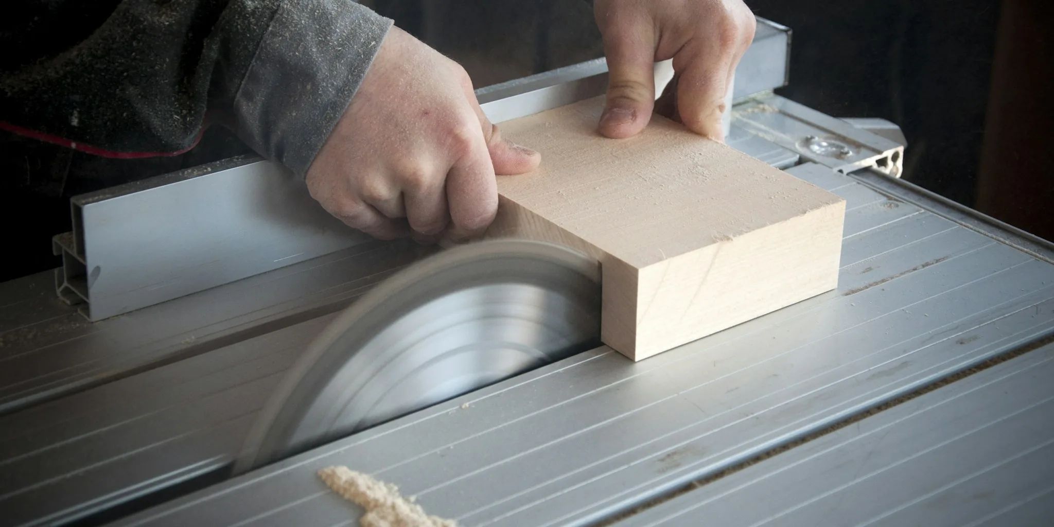 Harvey Launches Safety Table Saw to Challenge SawStop